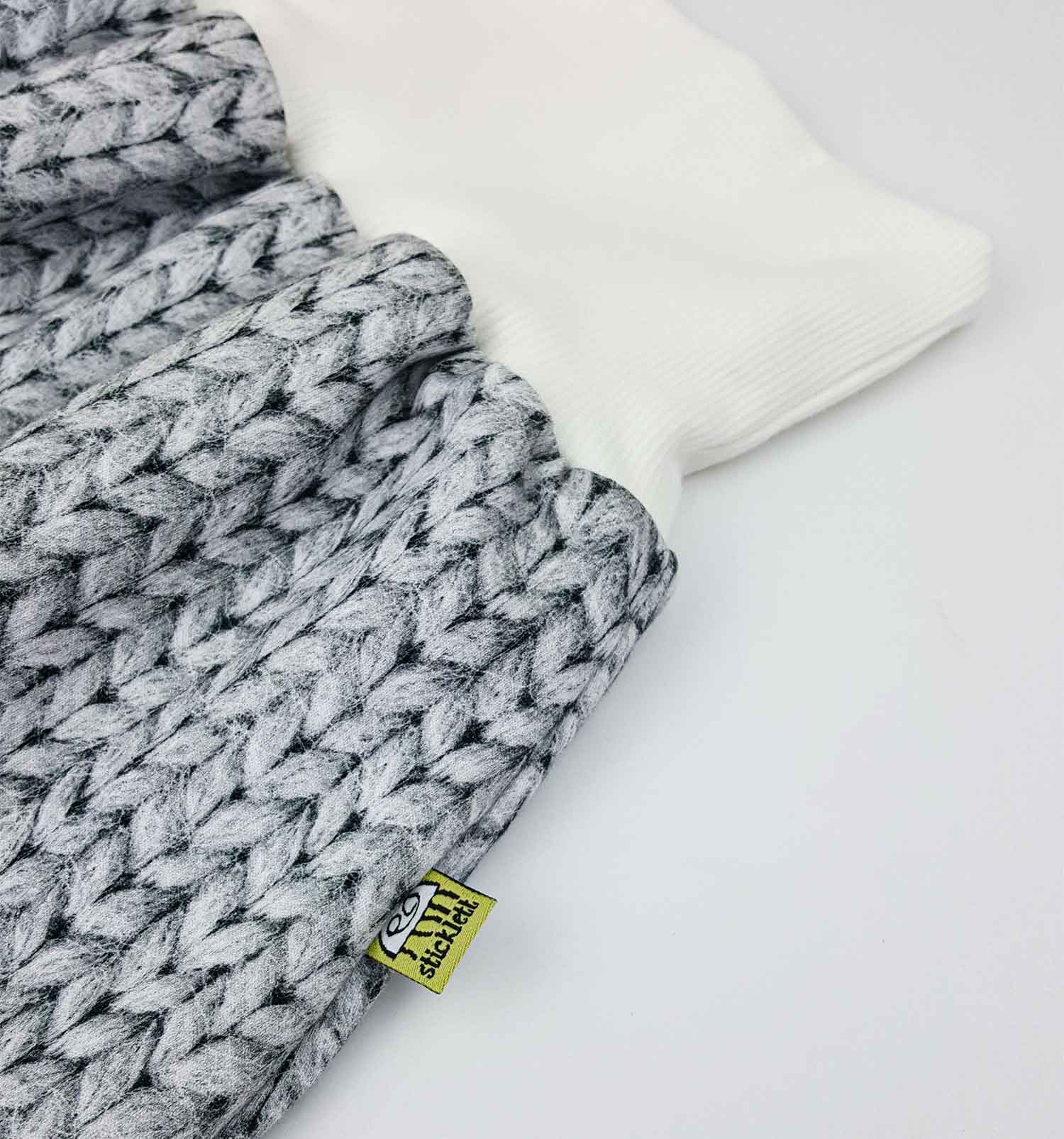 Pucksack - Strampelsack grau in Strick-Optik | sticklett Online Store.